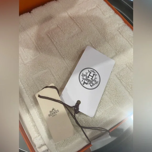 Hermes Towel and box set Hand New with tag and box - Picture 4 of 8